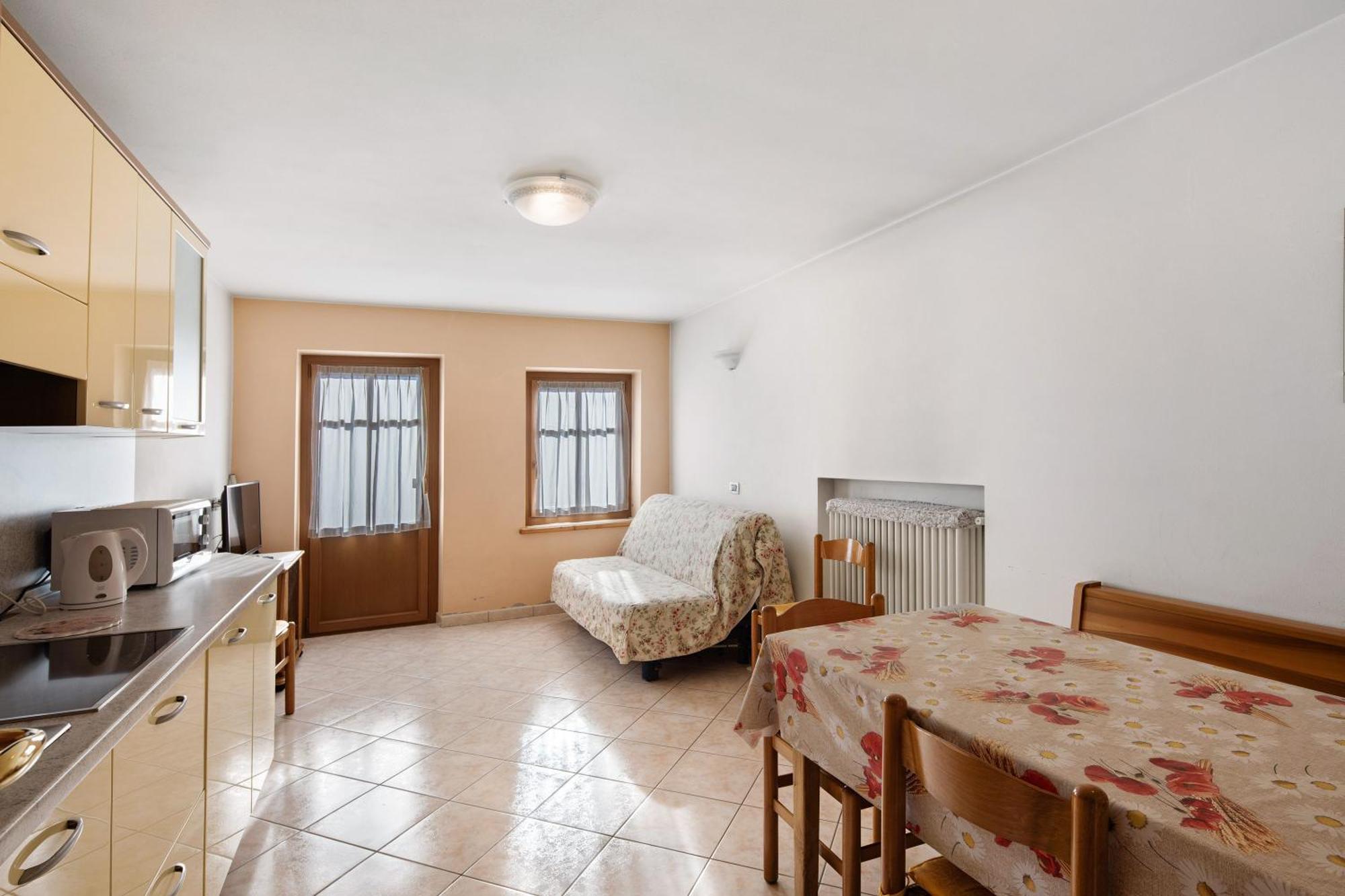 Gg 3 Apartment *